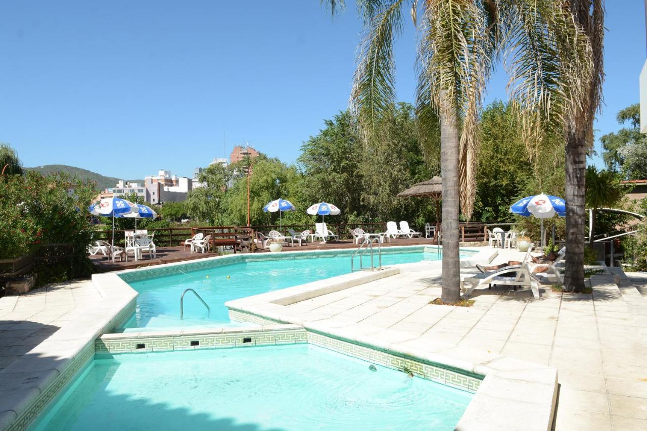 Hotel El Condado Вила Карлос Пас Екстериор снимка
