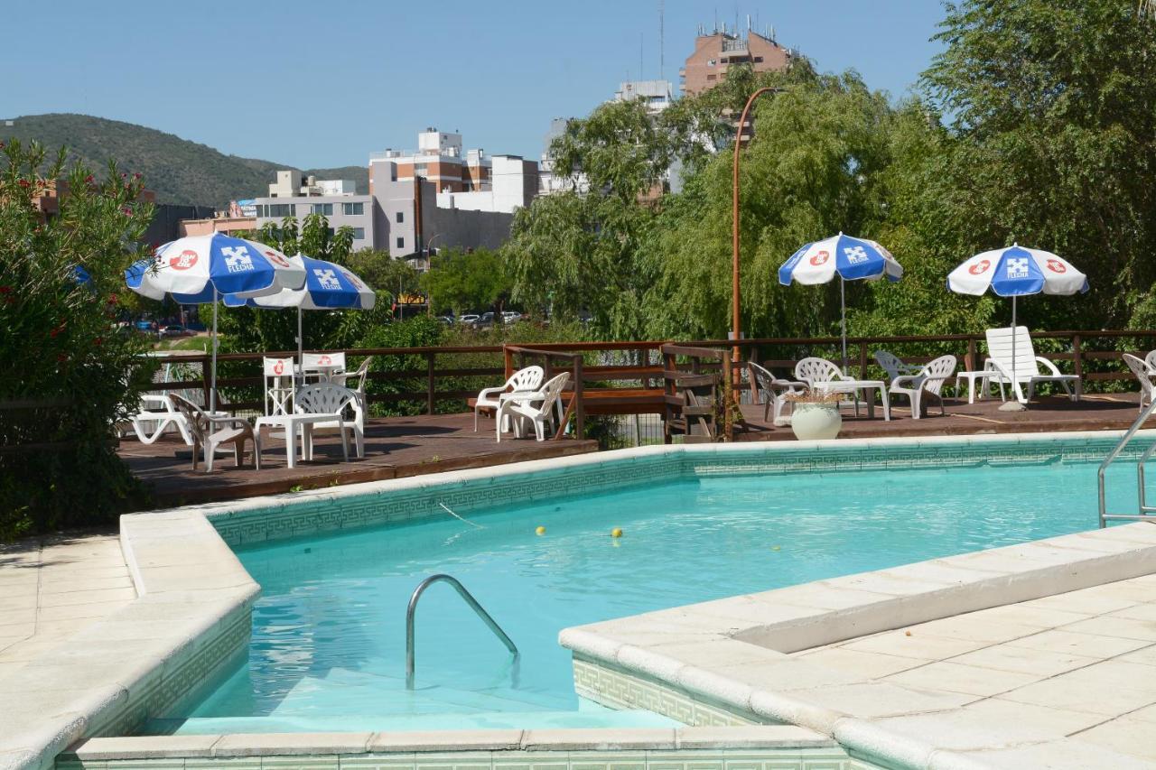 Hotel El Condado Вила Карлос Пас Екстериор снимка