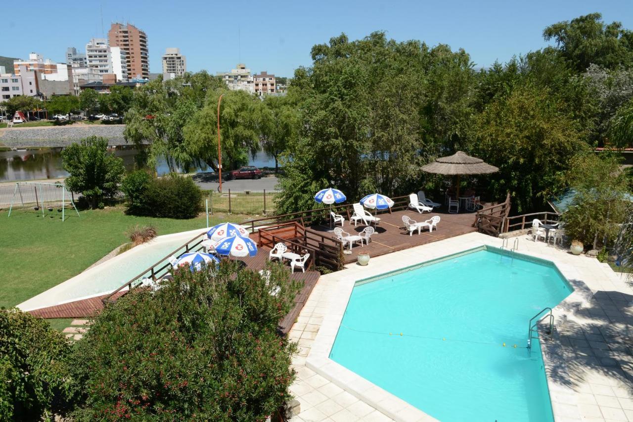Hotel El Condado Вила Карлос Пас Екстериор снимка