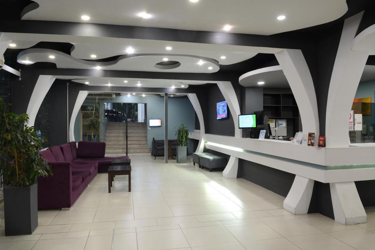 Hotel El Condado Вила Карлос Пас Екстериор снимка