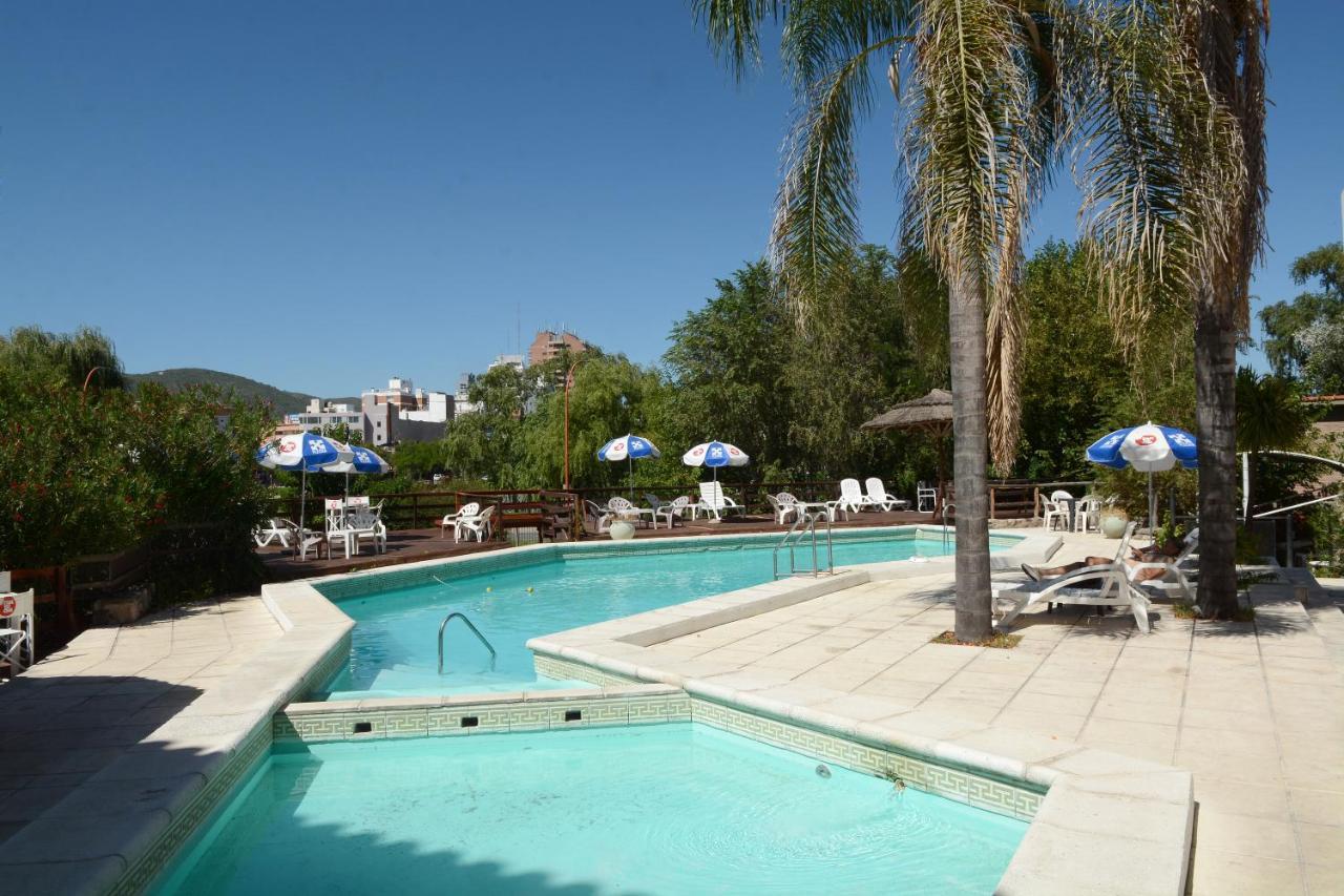 Hotel El Condado Вила Карлос Пас Екстериор снимка