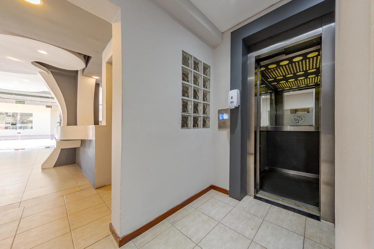 Hotel El Condado Вила Карлос Пас Екстериор снимка