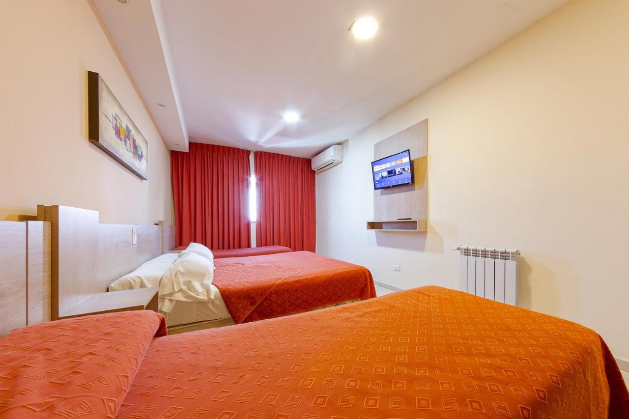 Hotel El Condado Вила Карлос Пас Екстериор снимка